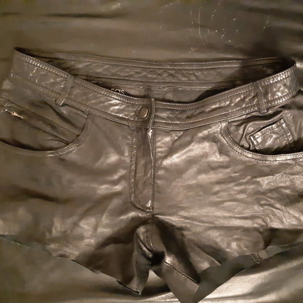 Gorgeous Lamb's Leather Shorts